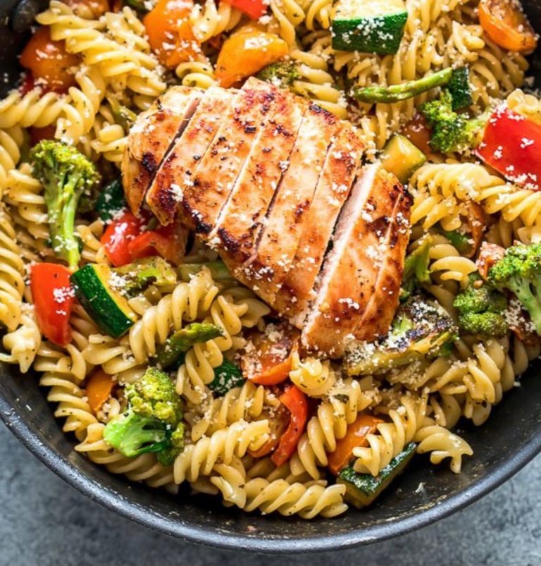 Chicken Primavera Pasta w/ Summer Veggies Mqt Nutrition